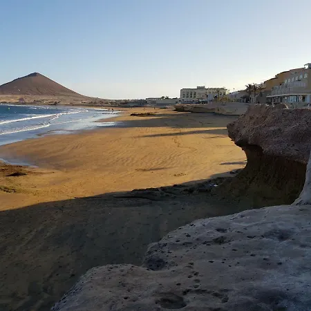 El Medano, New Apartment, 3 Bedrooms El Medano (Tenerife)